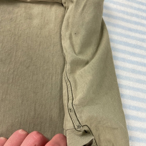 Vintage distressed Nike embroidered swoosh tan short sleeve tee shirt - Picture 13 of 16